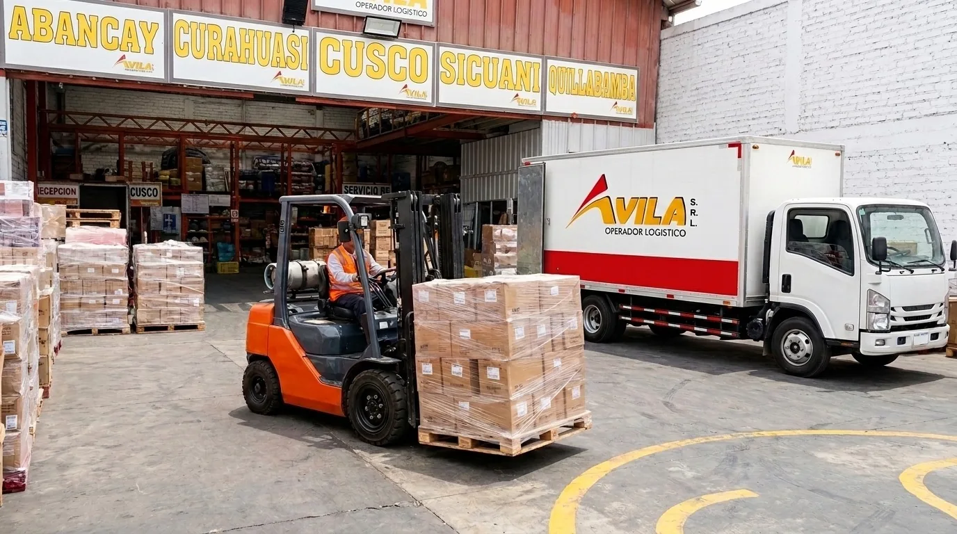 Distribución y carga paletizada en almacén Ávila